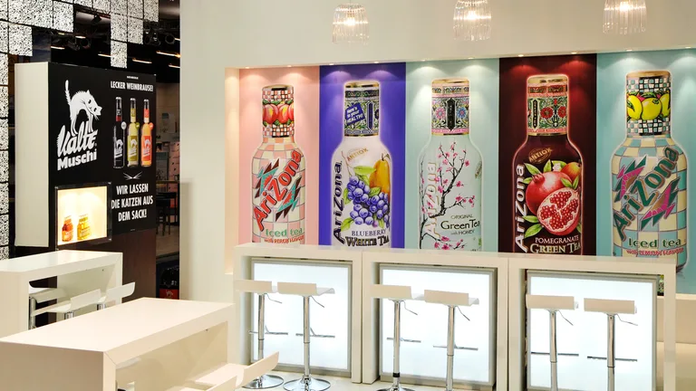 AriZona Eistee Messe-Banner – Design und Marketing zur Markteinführung in Deutschland